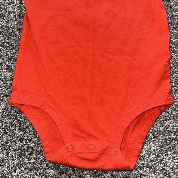 Carters Brand Red " Little Sister" Onesie Size 12 Months Great Condition - Picture 2 of 5